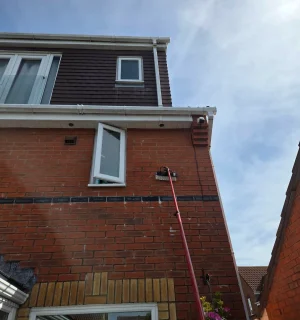 fascia-cleaning-barry-clay